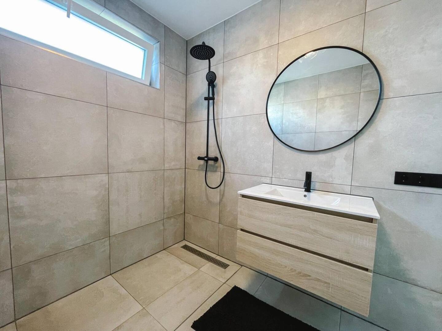 Modern & Convenient Studio Арнем Экстерьер фото