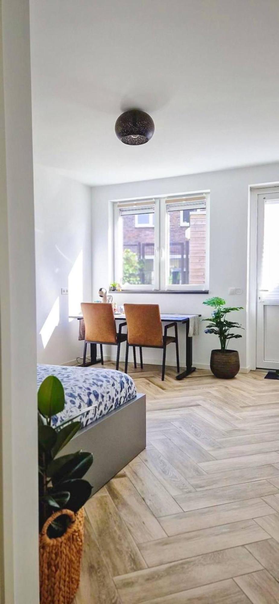 Modern & Convenient Studio Арнем Экстерьер фото